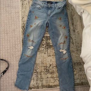 light wash lucky jeans